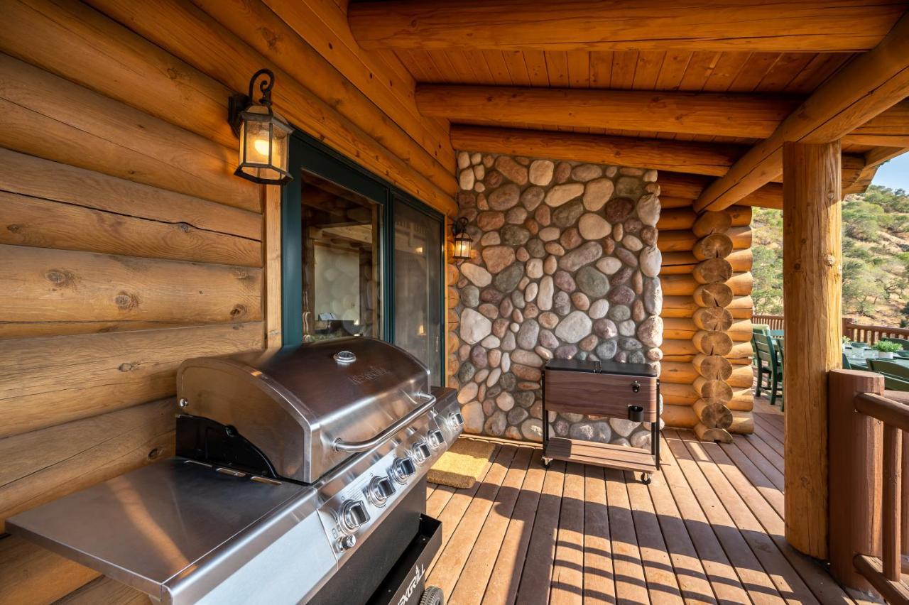 4 Kings Log Cabin 150 Acres Spectacular Views Three Rivers Extérieur photo